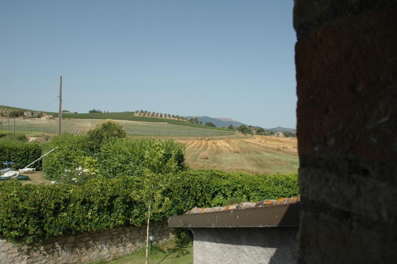 Casa Vacanze Vecchio Granaio Magione Exterior photo